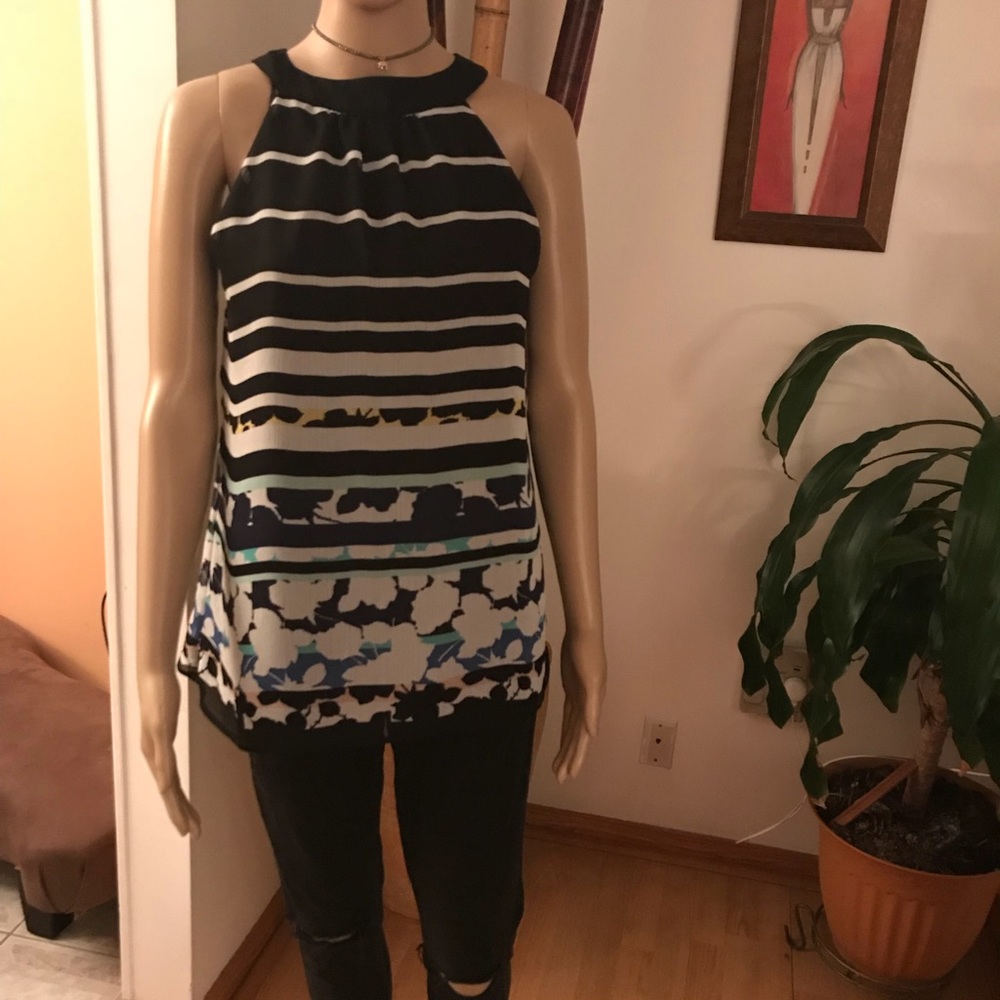 Top - Picture 5 of 6